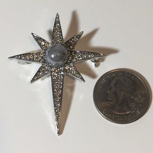 Star Brooch Pin, NWOT